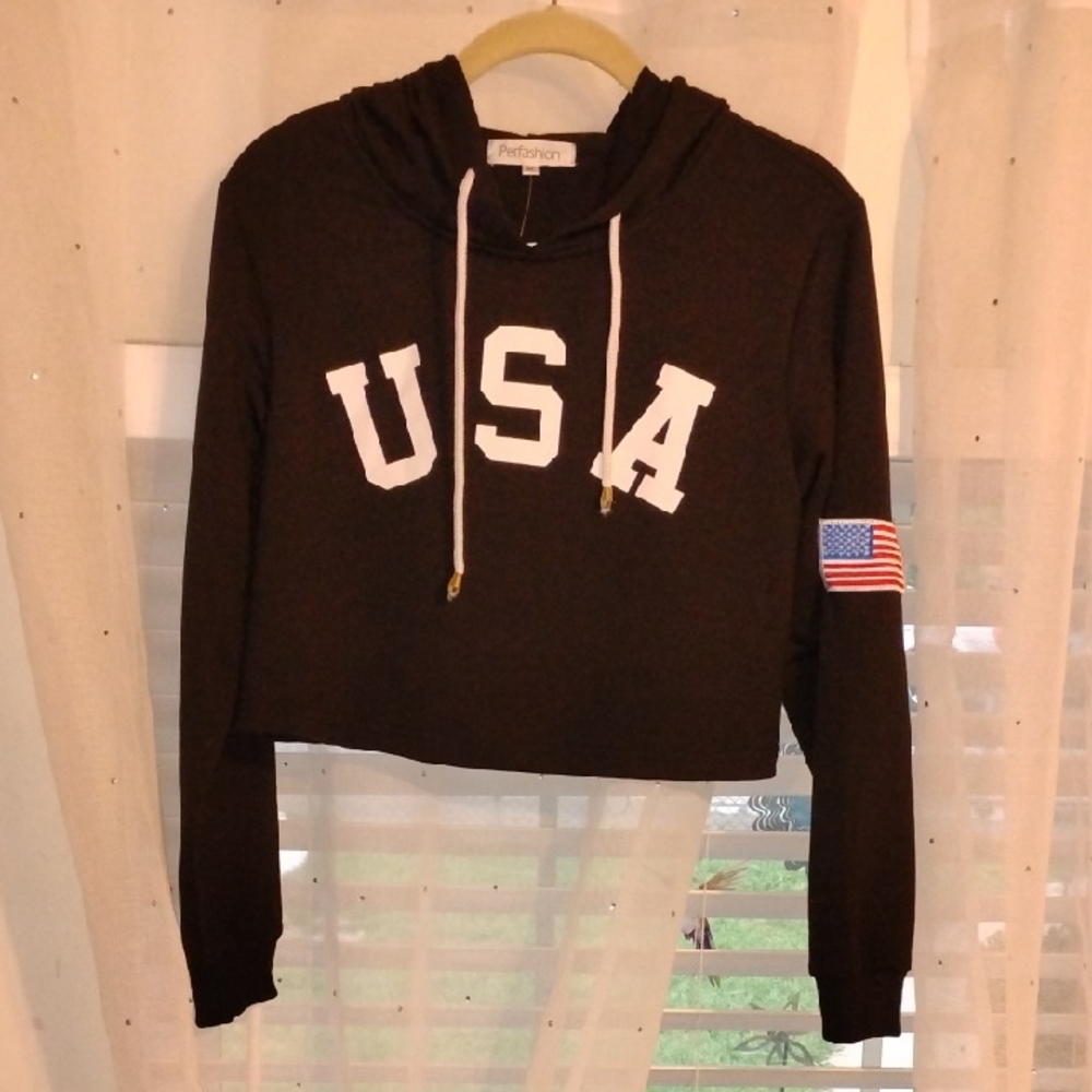 Perfashion USA Black Cropped Hoodie, NWT, Size: M
